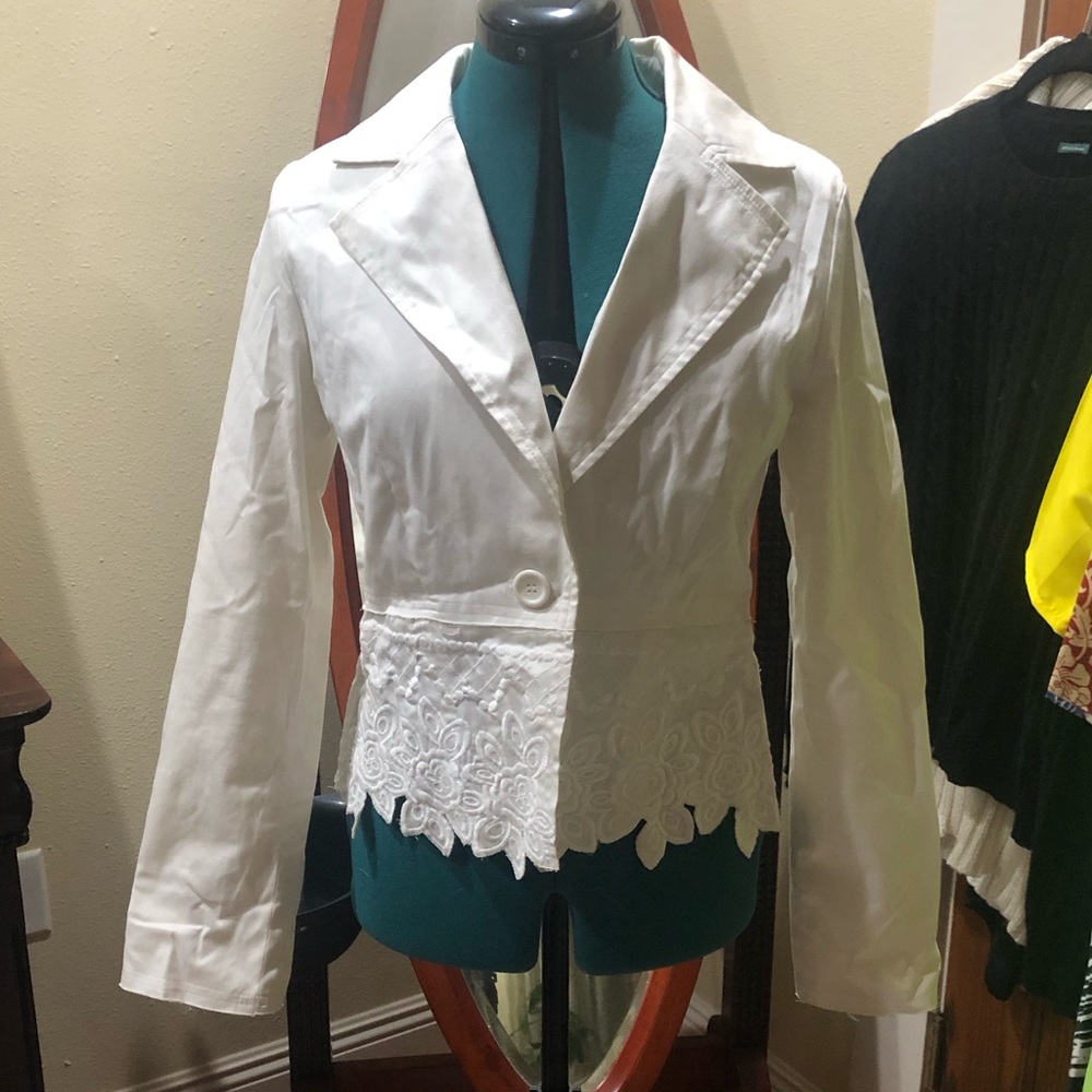 Embroidered Blazer